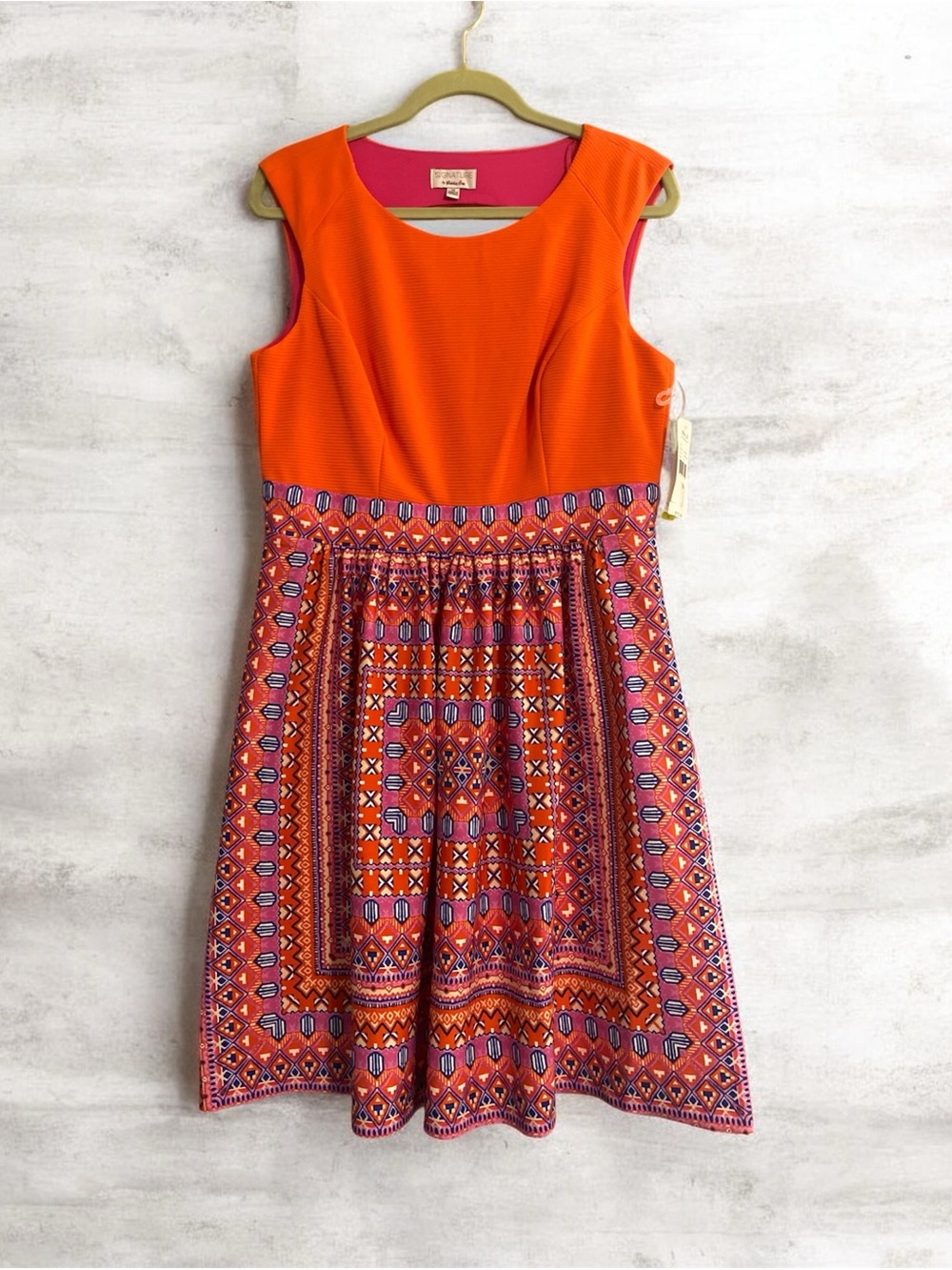 NWT Signature Orange Pink Aztec Sleeveless Key Hole Back Fit-and-Flare Dress 14